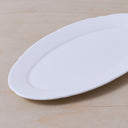SMALL OVAL PLATE - WHITE SILHOUETTE